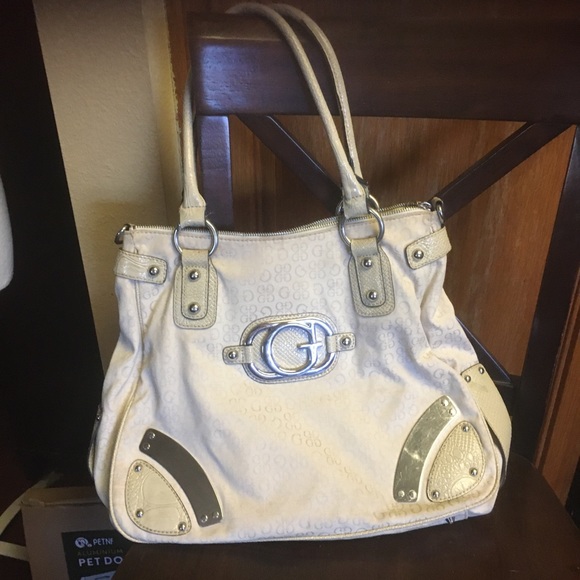 Women’s guess handbag - Picture 3 of 11